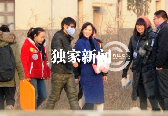 韩寒<em>电影</em>玩穿越 陈乔恩化身民国<em>女学生</em>_金鹰网