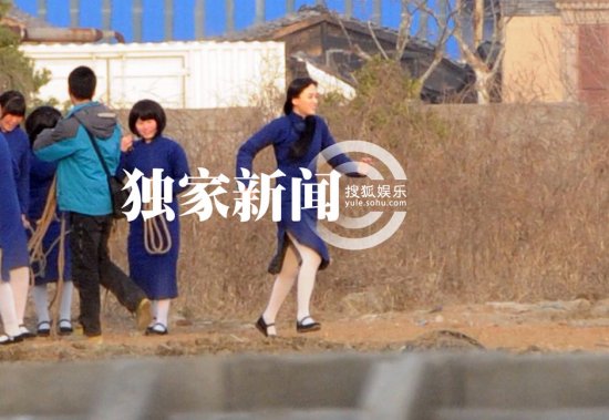 韩寒<em>电影</em>玩穿越 陈乔恩化身民国女学生_金鹰网